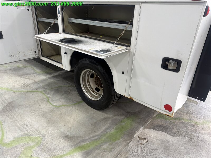 2015 Ford F-350 Super Duty XL - Photo 9 - Bethany, CT 06524