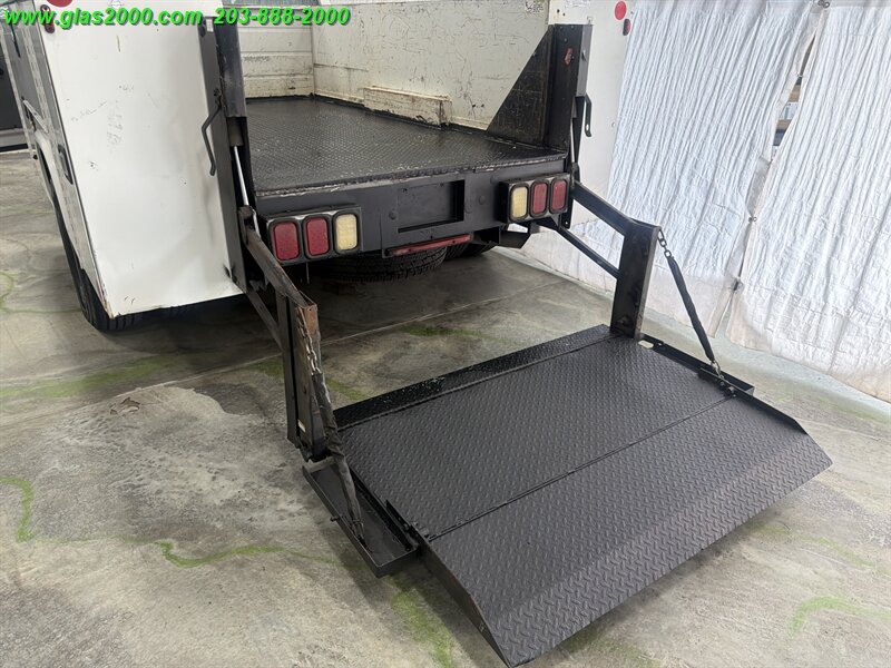 2015 Ford F-350 Super Duty XL - Photo 12 - Bethany, CT 06524