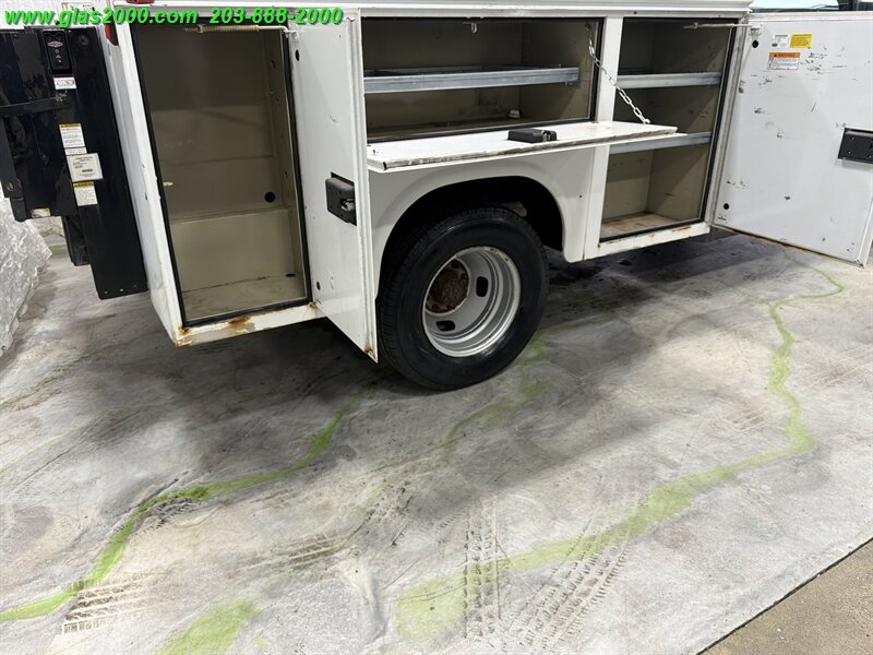 2015 Ford F-350 Super Duty XL - Photo 11 - Bethany, CT 06524