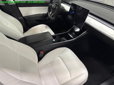 2019 Tesla Model 3 Standard Range Plus  Price reflects $4000.00 Federal EV credit for those who qualify! Price without EV credit is $24,999.00 - Photo 5 - Bethany, CT 06524