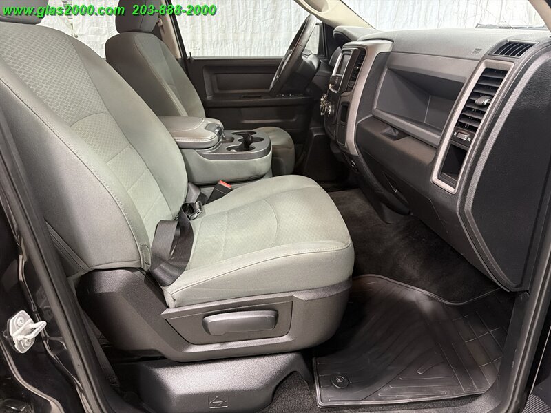 2016 RAM 1500 Tradesman - Photo 21 - Bethany, CT 06524