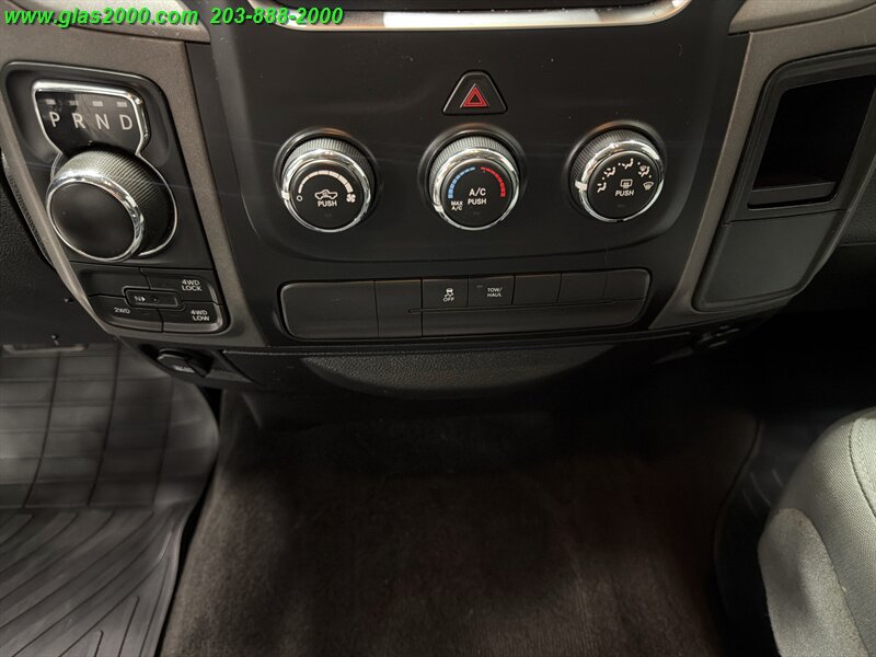 2016 RAM 1500 Tradesman - Photo 16 - Bethany, CT 06524