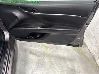2023 Toyota Camry SE   - Photo 26 - Bethany, CT 06524