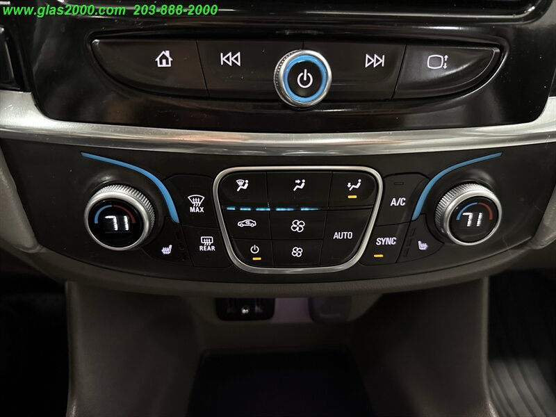 2018 Chevrolet Traverse 3LT   - Photo 21 - Bethany, CT 06524