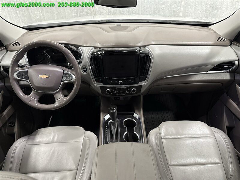 2018 Chevrolet Traverse 3LT   - Photo 6 - Bethany, CT 06524