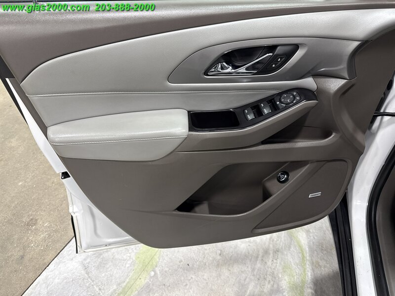 2018 Chevrolet Traverse 3LT   - Photo 25 - Bethany, CT 06524