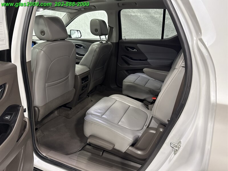 2018 Chevrolet Traverse 3LT   - Photo 31 - Bethany, CT 06524