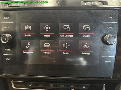2018 Volkswagen Golf 2.0T SE   - Photo 17 - Bethany, CT 06524