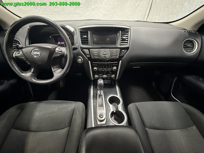 2019 Nissan Pathfinder S - Photo 6 - Bethany, CT 06524