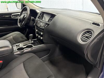 2019 Nissan Pathfinder S - Photo 5 - Bethany, CT 06524