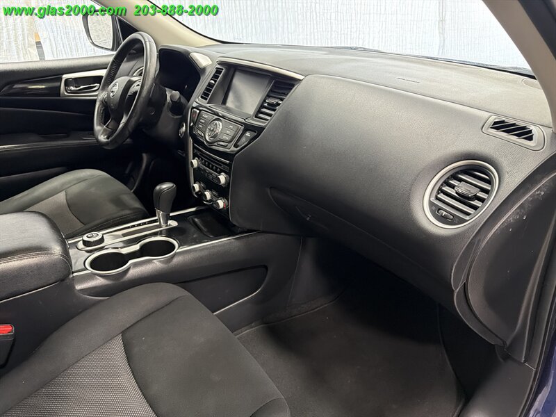 2019 Nissan Pathfinder S - Photo 5 - Bethany, CT 06524