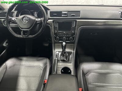 2018 Volkswagen Passat 2.0T SE   - Photo 6 - Bethany, CT 06524