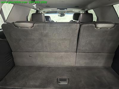 2016 Cadillac Escalade Luxury Collection   - Photo 15 - Bethany, CT 06524