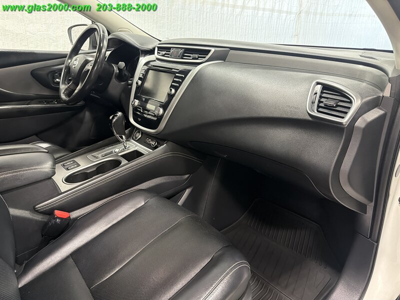 2019 Nissan Murano SL - Photo 5 - Bethany, CT 06524