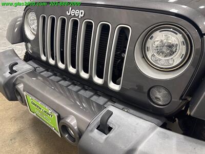 2017 Jeep Wrangler Unlimited Sahara   - Photo 22 - Bethany, CT 06524