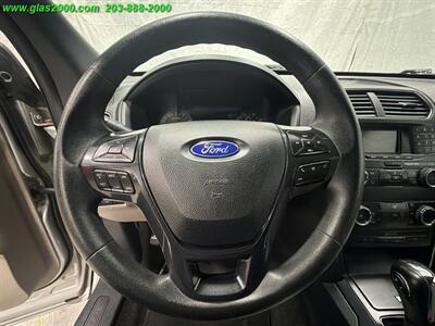 2018 Ford Explorer   - Photo 4 - Bethany, CT 06524