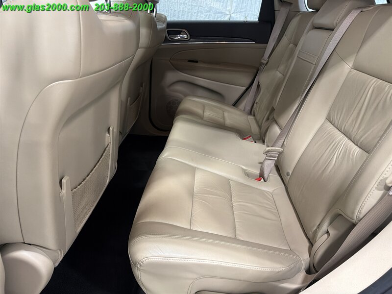 2015 Jeep Grand Cherokee Limited - Photo 9 - Bethany, CT 06524