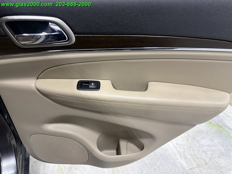 2015 Jeep Grand Cherokee Limited - Photo 28 - Bethany, CT 06524