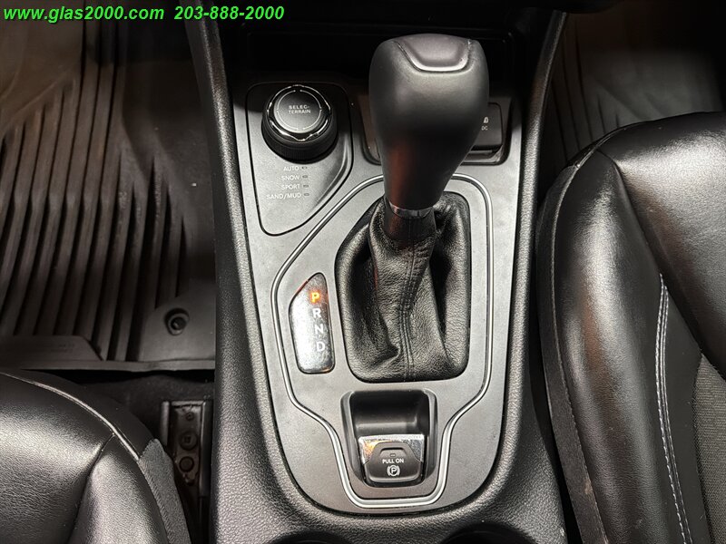 2021 Jeep Cherokee Latitude Plus - Photo 30 - Bethany, CT 06524