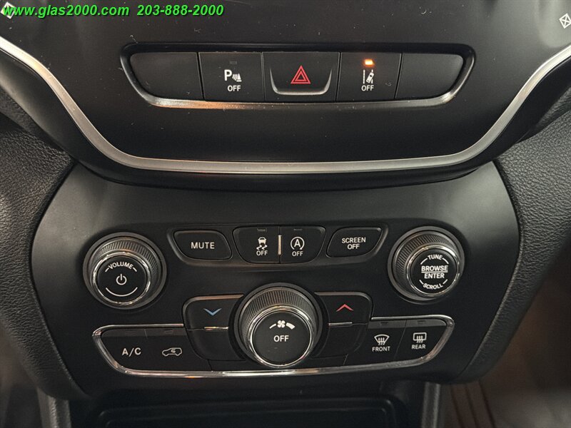 2021 Jeep Cherokee Latitude Plus - Photo 27 - Bethany, CT 06524