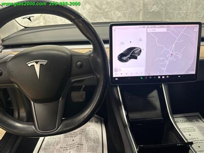 2018 Tesla Model 3 Long Range  Price reflects $4000.00 Federal EV credit for those who qualify! Price without EV credit is $24,999.00 - Photo 4 - Bethany, CT 06524