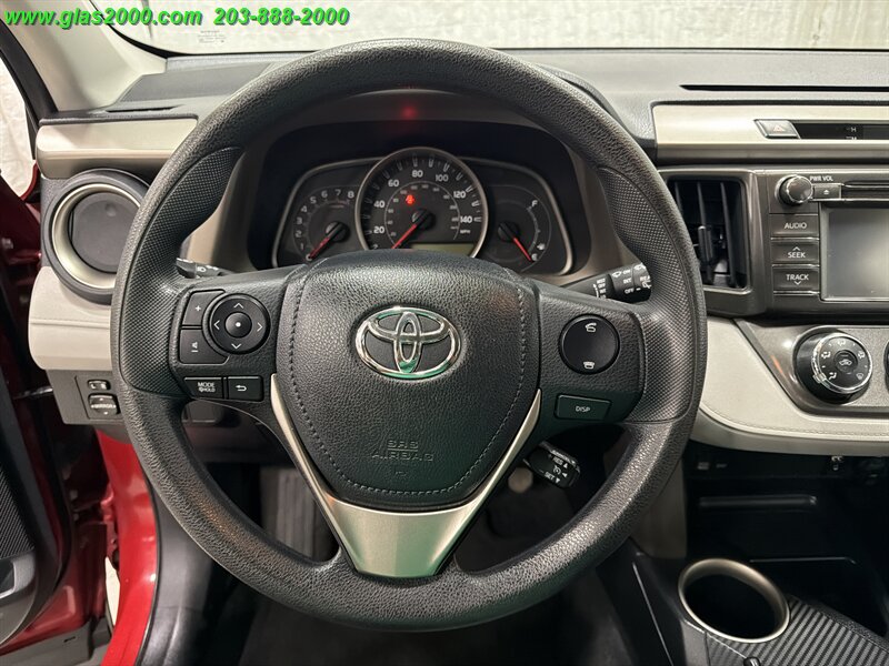 2013 Toyota RAV4 LE - Photo 4 - Bethany, CT 06524