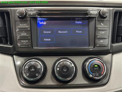 2013 Toyota RAV4 LE - Photo 11 - Bethany, CT 06524