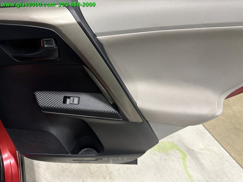 2013 Toyota RAV4 LE - Photo 29 - Bethany, CT 06524