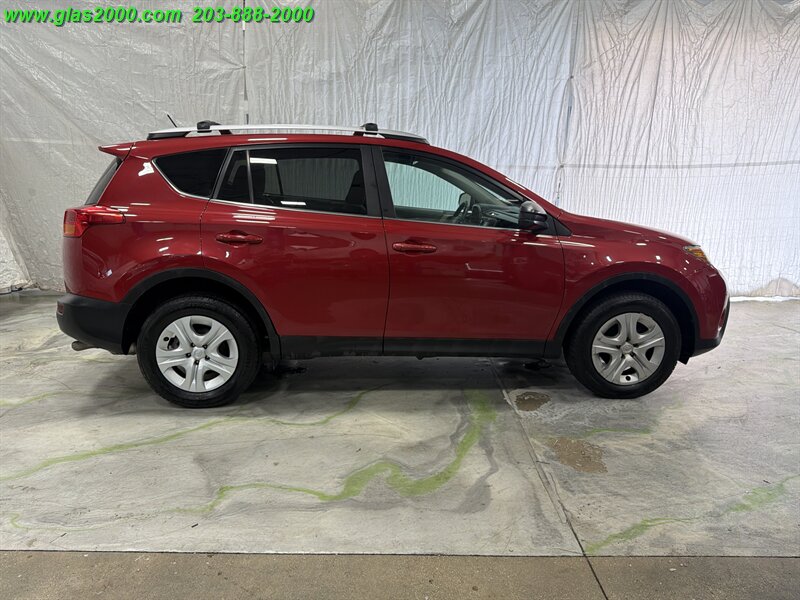 2013 Toyota RAV4 LE - Photo 14 - Bethany, CT 06524