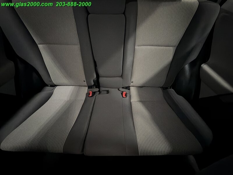 2013 Toyota RAV4 LE - Photo 24 - Bethany, CT 06524