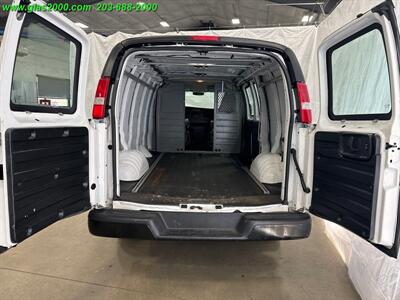 2016 Chevrolet Express Work Van Cargo   - Photo 12 - Bethany, CT 06524