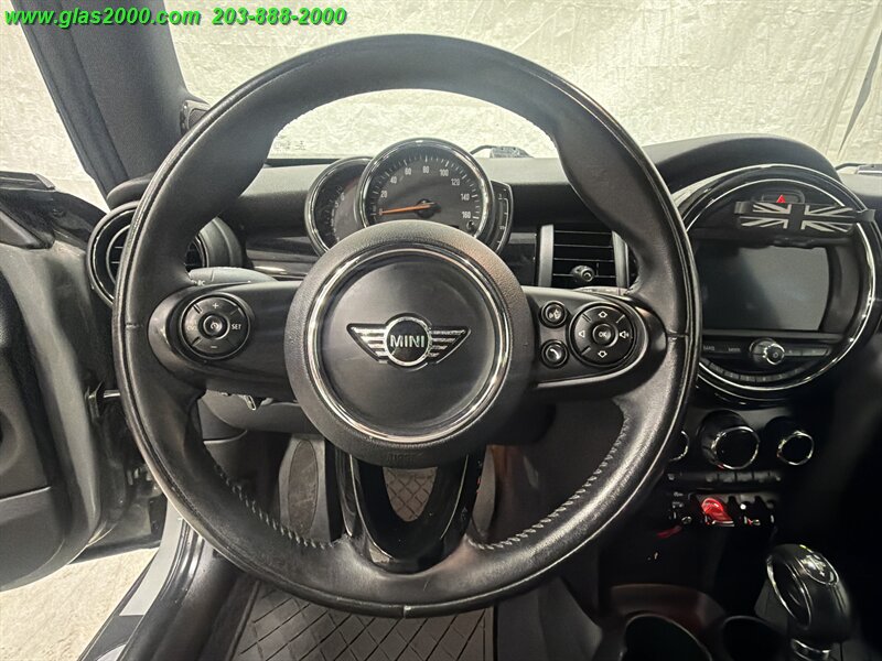 2019 MINI Hardtop 2 Door Cooper - Photo 4 - Bethany, CT 06524