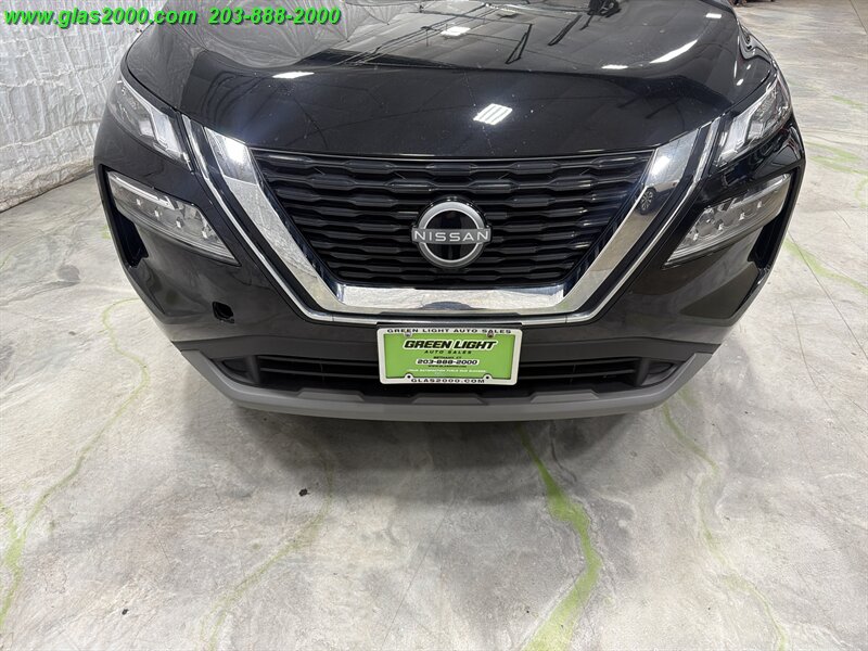 2023 Nissan Rogue SV - Photo 18 - Bethany, CT 06524