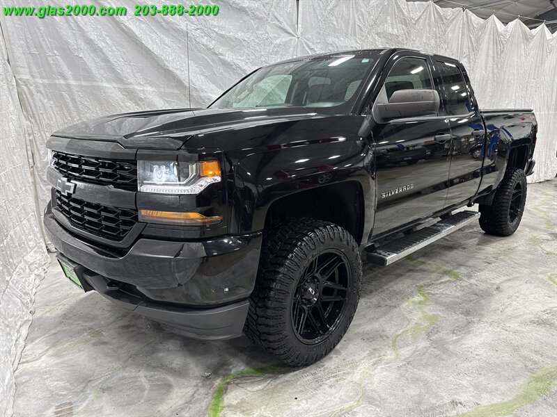 2017 Chevrolet Silverado 1500 Custom   - Photo 1 - Bethany, CT 06524