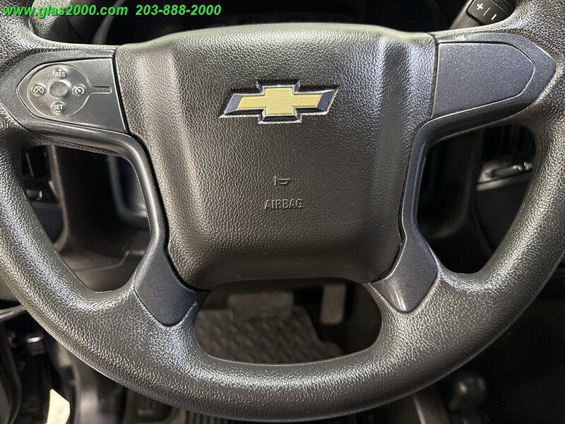 2017 Chevrolet Silverado 1500 Custom - Photo 22 - Bethany, CT 06524