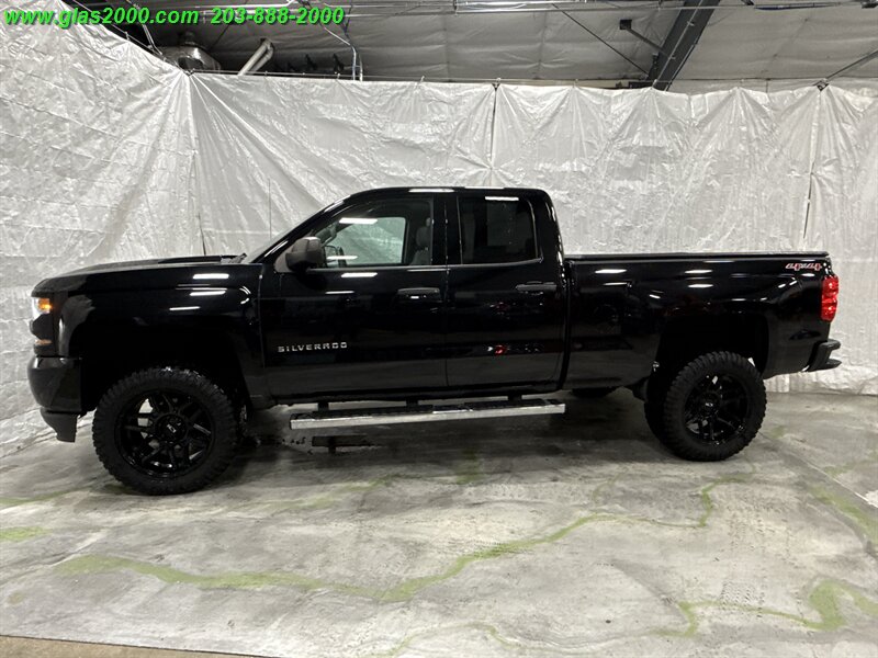 2017 Chevrolet Silverado 1500 Custom - Photo 13 - Bethany, CT 06524