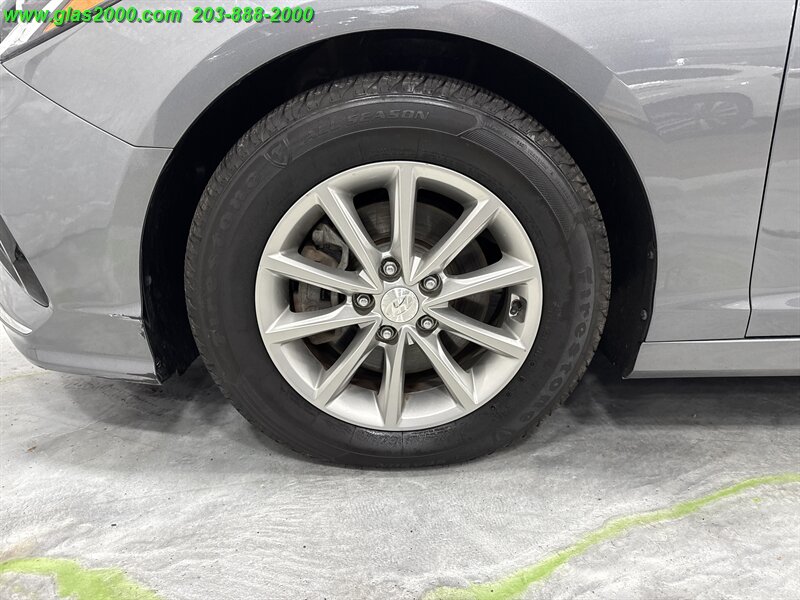 2019 Hyundai Sonata ECO   - Photo 16 - Bethany, CT 06524