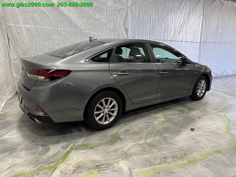 2019 Hyundai Sonata ECO   - Photo 8 - Bethany, CT 06524