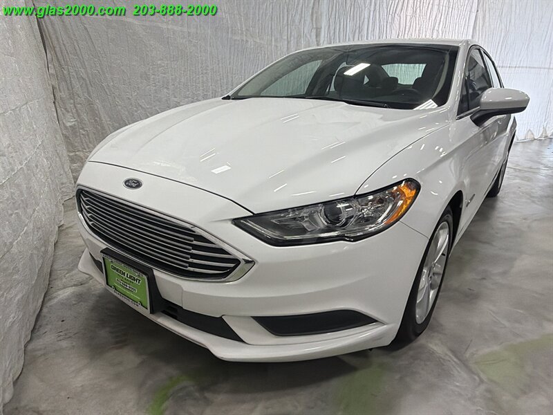 2018 Ford Fusion Hybrid S   - Photo 1 - Bethany, CT 06524