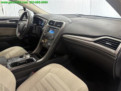 2018 Ford Fusion Hybrid S - Photo 5 - Bethany, CT 06524