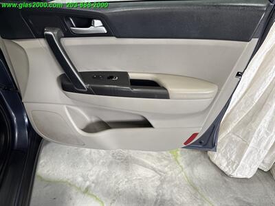 2020 Kia Sportage LX   - Photo 22 - Bethany, CT 06524
