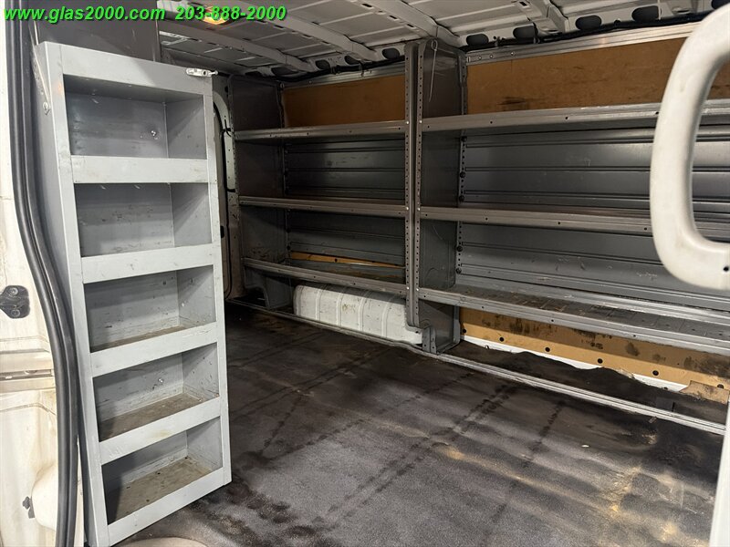 2020 Nissan NV 2500 HD SV - Photo 9 - Bethany, CT 06524