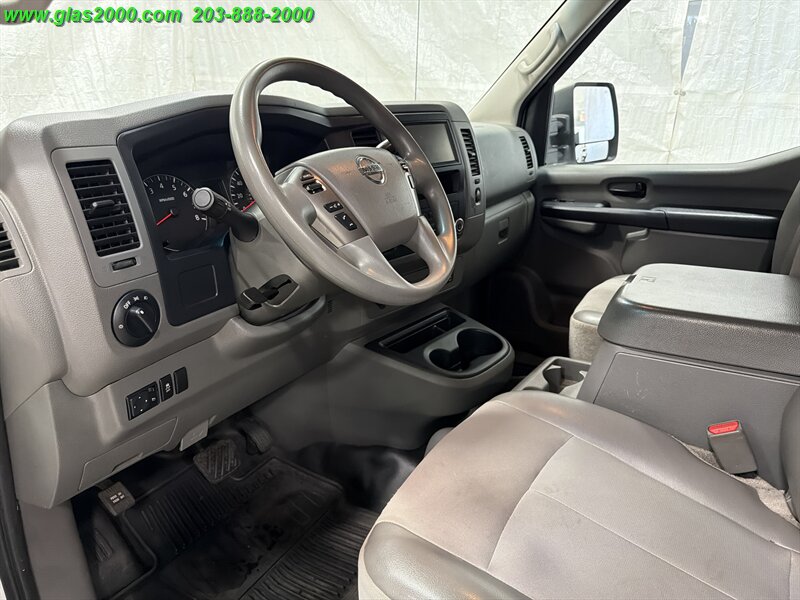 2020 Nissan NV 2500 HD SV - Photo 3 - Bethany, CT 06524