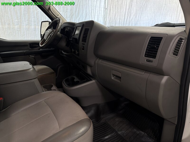 2020 Nissan NV 2500 HD SV - Photo 5 - Bethany, CT 06524