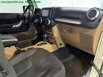 2017 Jeep Wrangler Unlimited Sahara   - Photo 5 - Bethany, CT 06524