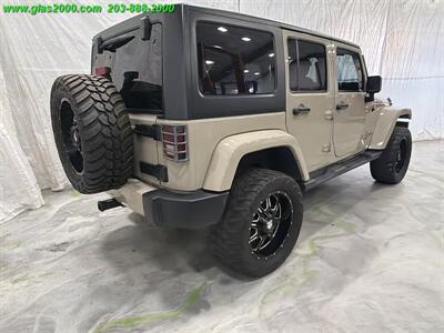 2017 Jeep Wrangler Unlimited Sahara   - Photo 8 - Bethany, CT 06524