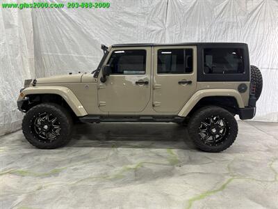 2017 Jeep Wrangler Unlimited Sahara   - Photo 13 - Bethany, CT 06524