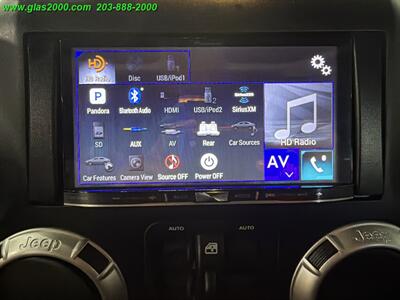 2017 Jeep Wrangler Unlimited Sahara   - Photo 11 - Bethany, CT 06524