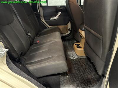 2017 Jeep Wrangler Unlimited Sahara   - Photo 10 - Bethany, CT 06524