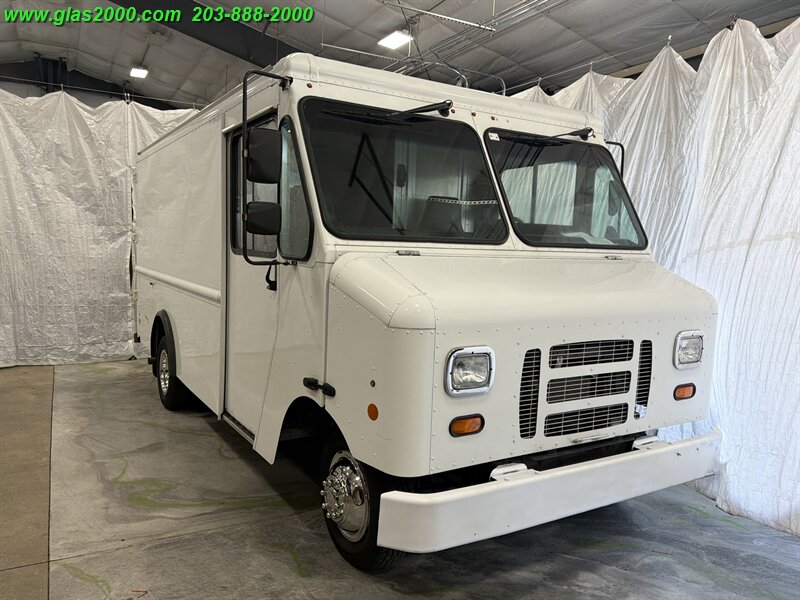 2014 Ford E-Series Van - Photo 2 - Bethany, CT 06524